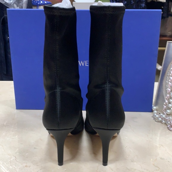 STUART WEITZMAN SATIN STRETCHY BOOTS IN EBONY MADE IN SPAIN - Picture 7 of 8